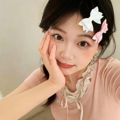 我的同桌是校花